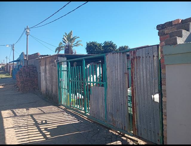 12 BEDROOM FREEHOLD FOR SALE IN COSMO CITY